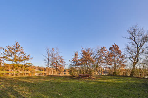 Gemeinde Kirchdorf Landkreis Rottal-Inn Waldsee Lago Herbst (Dirschl Johann) Deutschland PAN